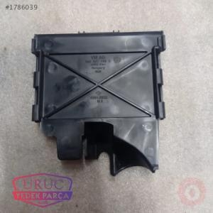 5Q0927165C MERKEZİ ELEKTİRİĞİ MUHAFAZASI KAPAMA PARÇA GOLF A3 Q2 ATECA LEON KODİAQ 2013>>