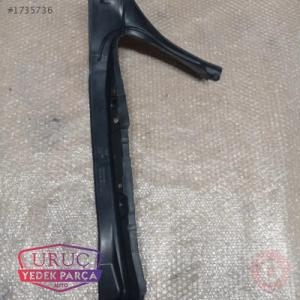 8T0821111A SOL ÖN ÇAMURLUK İÇ PLAKASI AUDİ A5 2010>>2016