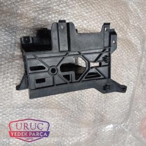 8T0907368 AUDİ A5 2008>>2011 ARKA RADYO AMPLİFİKATÖR BRAKETİ