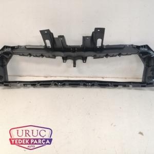 8U0853692 ORJİNAL AUDİ Q3 2012> >2014 ÖN TAMPON BAĞLANTI BRAKETİ