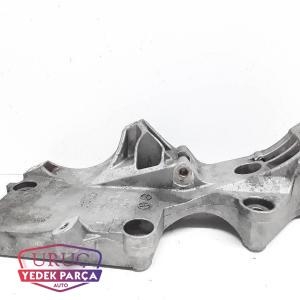 03G903139A ORJİNAL 1.9 2.0 TDİ ALTERNATÖR VE KLİMA BAĞLANTI BRAKETİ VW CADDY GOLF JETTA PASSAT AUDİ A3 2003 2011