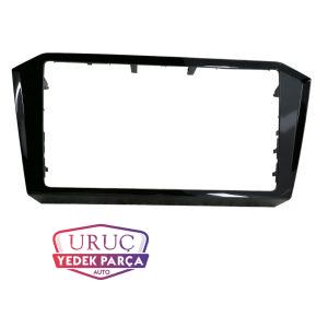 3G8858069 YI2 EKRAN ÇERÇEVESİ