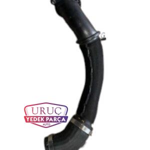 05L145770A İntercooler Hava Giriş Borusu