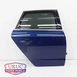 8V4833052B ORJİNAL SAĞ ARKA KAPI  AUDİ A3 RS3 SPORTBACK 2013 >>2021