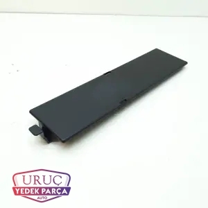 8V1857121 ORJİNAL POLEN FİLTRE KAPAĞI AUDI A3 2013> 2021