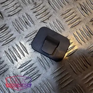 8R0863880 ORJİNAL 2009-2017 AUDI Q5 TDI 8R SAĞ BAGAJ DÖŞEME PANELI BAGAJ KAPLAMA KANCASI