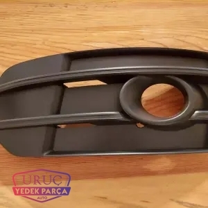 8R0807681H ORJİNAL SOL SİS FAR ÇERÇEVESİ AUDİ Q5 2009>> 2017