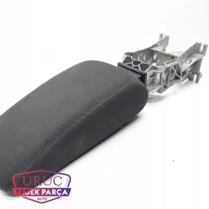 81A864283B ORJİNAL ORTA KONSOL KOL DAYAMA AUDİ Q2 2017 2025