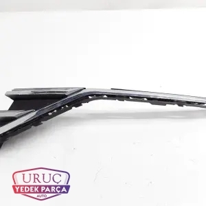 760853597A ORJİNAL SAĞ SİS FAR ÇERÇEVESİ ÜST BLENDAJI TOUAREG 2018>>