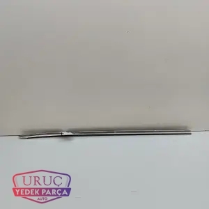 8W8853284 ORJİNAL SAĞ ÖN KAPI CAM SIYIRICI FİTİLİ KROMLU AUDİ A5 2017 2024