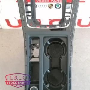 5G1864263AS ORTA KONSOL VİTES ÇERÇEVESİ GOLF 2013>>2020