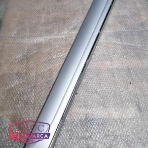 8R0853960L ORJİNAL SAĞ ÖN KAPI ALT ÇITASI AUDİ Q5 2013>> 2017