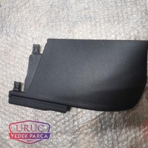 8U0868605 ORJİNAL DİREK KAPLAMA SOL AUDI Q3 2012>> 2018